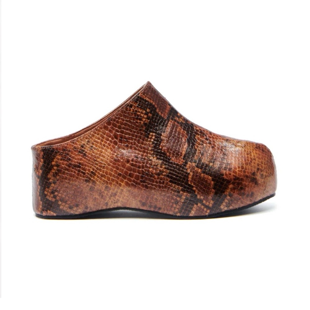 New AZALEA WANG CLOG IN BROWN Snake Print Platform Shoes Size 10 fits like 9.5
